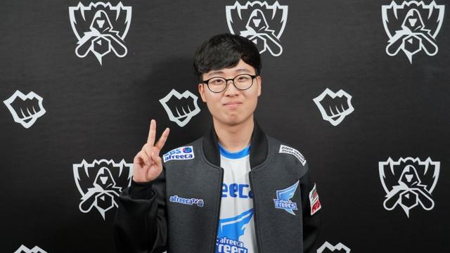 精彩对决再 精彩对决再