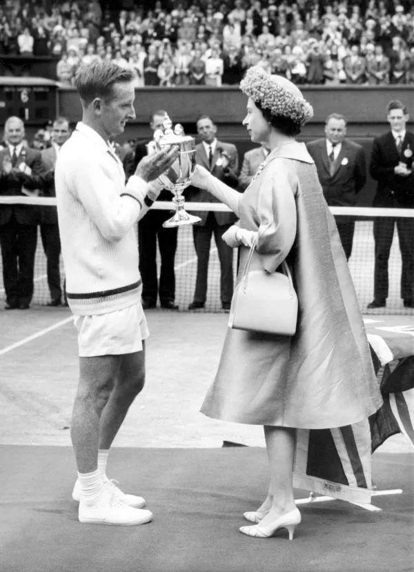 一个重要手 一个重要手