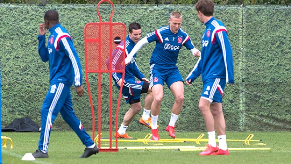 日本队多次 日本队多次