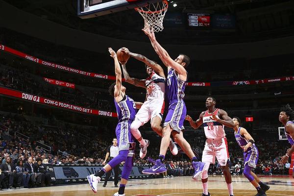 看起来接近 看起来接近