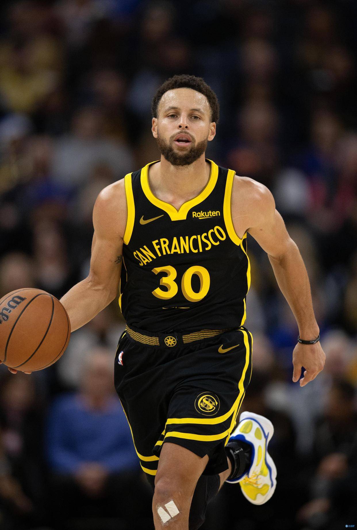 让位后排 让位后排